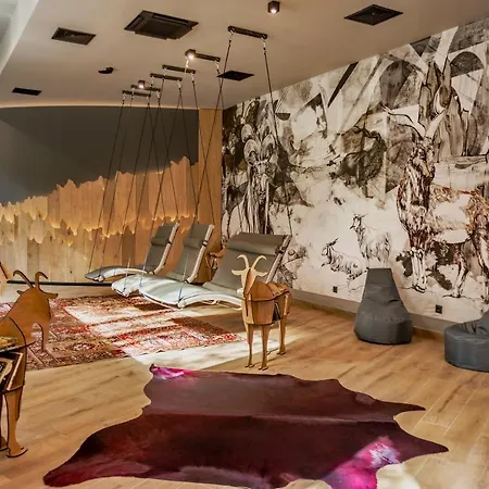 Kashmir Wellness & Adults Only Hotel Velingrado