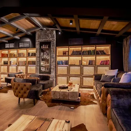 Kashmir Wellness & Adults Only Hotel Welingrad