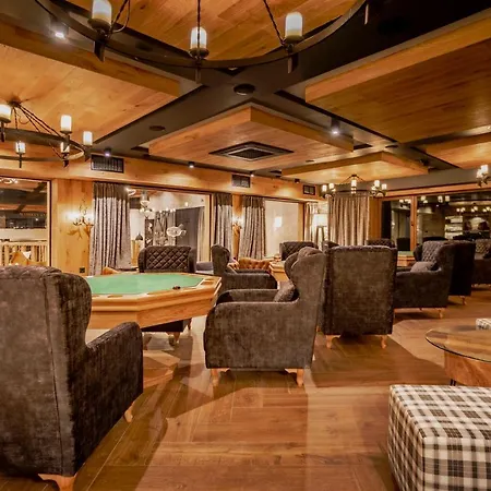 Kashmir Wellness & Adults Only Hotel