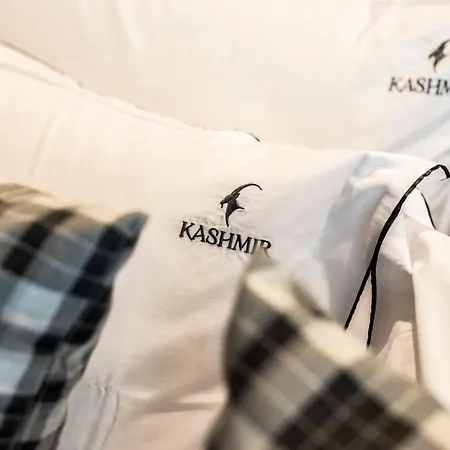 Kashmir Wellness & Adults Only Hotel 5*