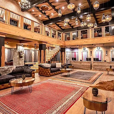Kashmir Wellness & Adults Only Hotel Velingrado