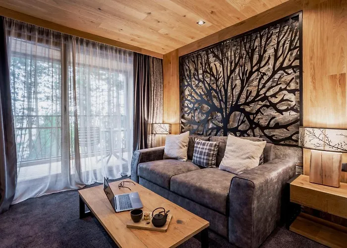 Kashmir Wellness & Adults Only Szálloda