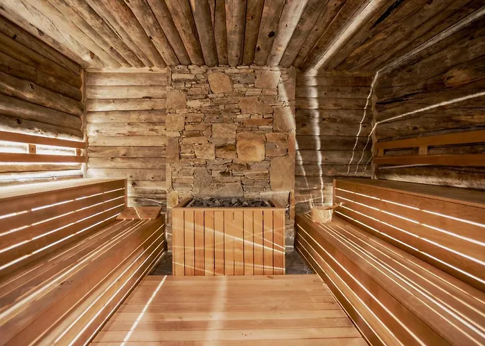 Kashmir Wellness & Adults Only 5*