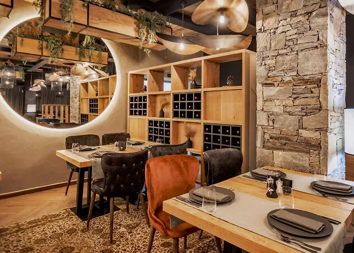 Kashmir Wellness & Adults Only Szálloda